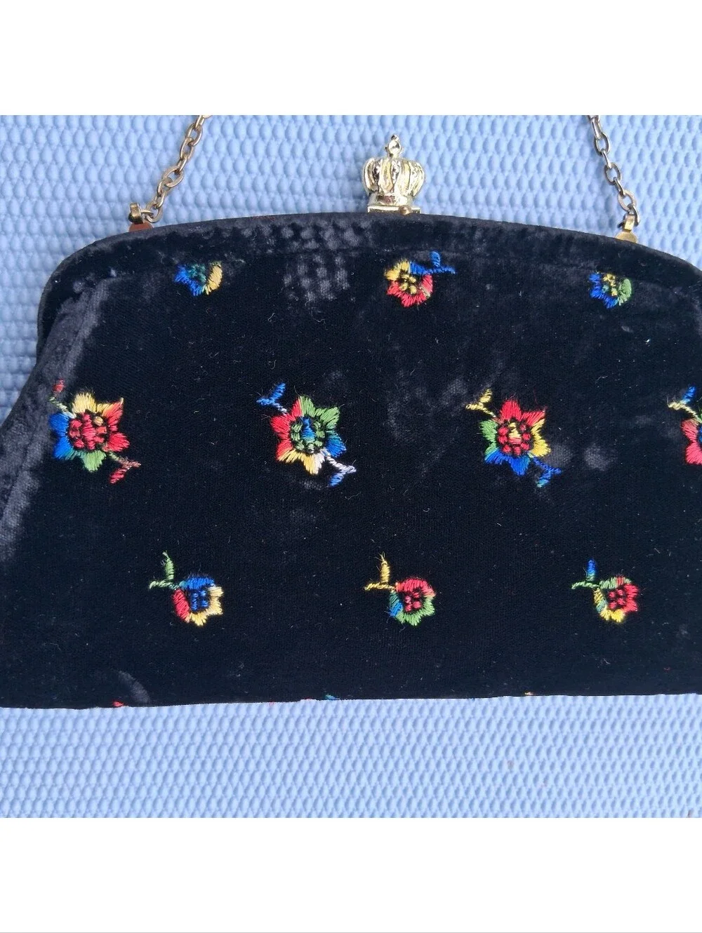 Vintage Black Velvet Embroidered Floral Evening Bag Gold Crown Clasp Chain Purse